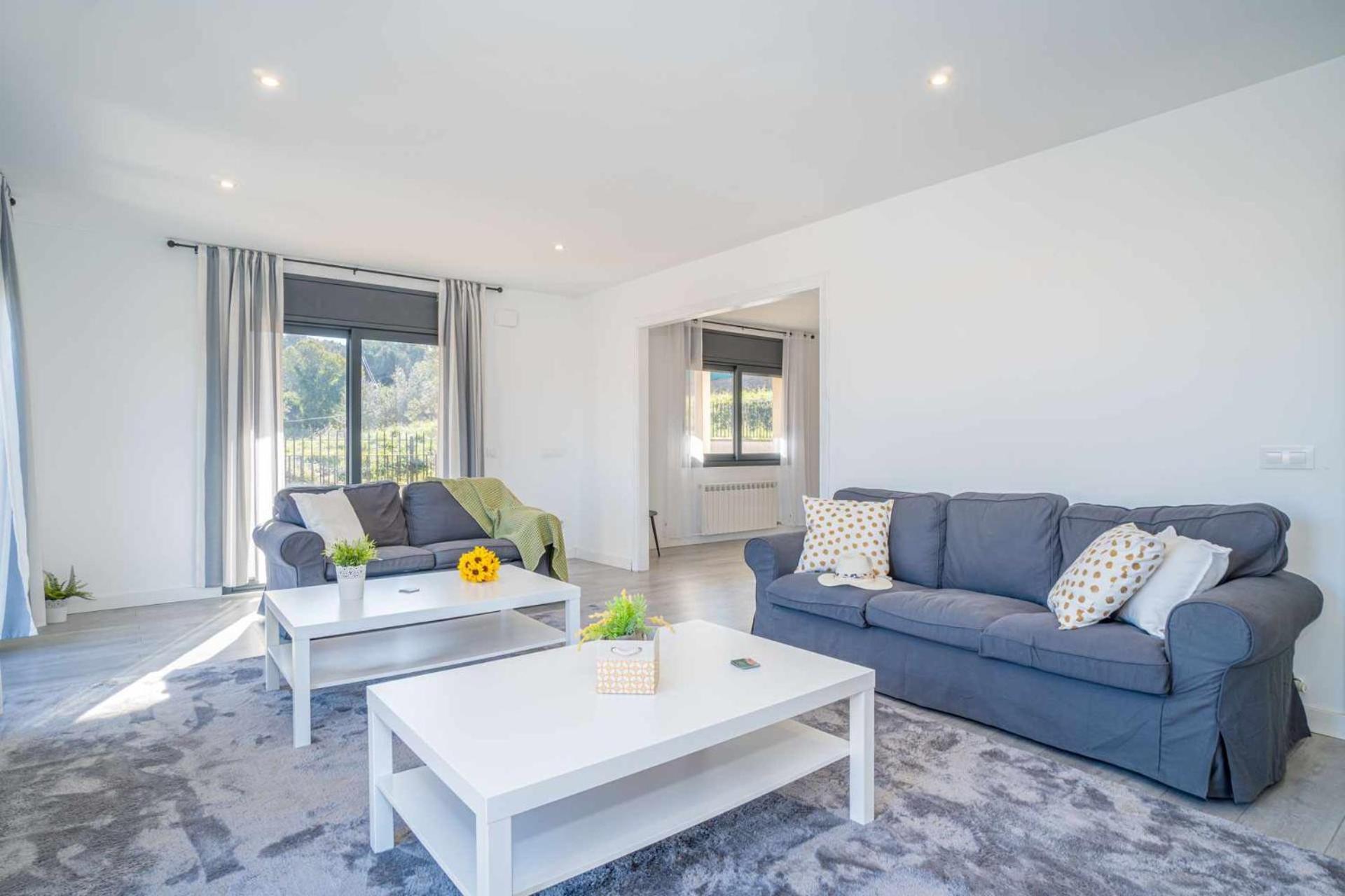 Jouvacations Villa Domenec Figueres  Exterior photo
