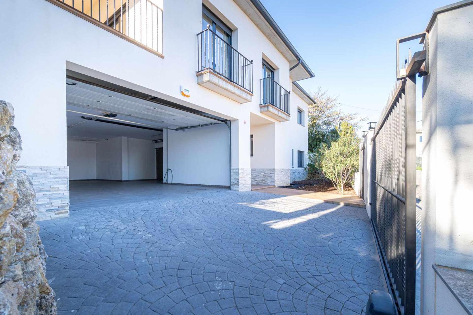 Jouvacations Villa Domenec Figueres  Exterior photo
