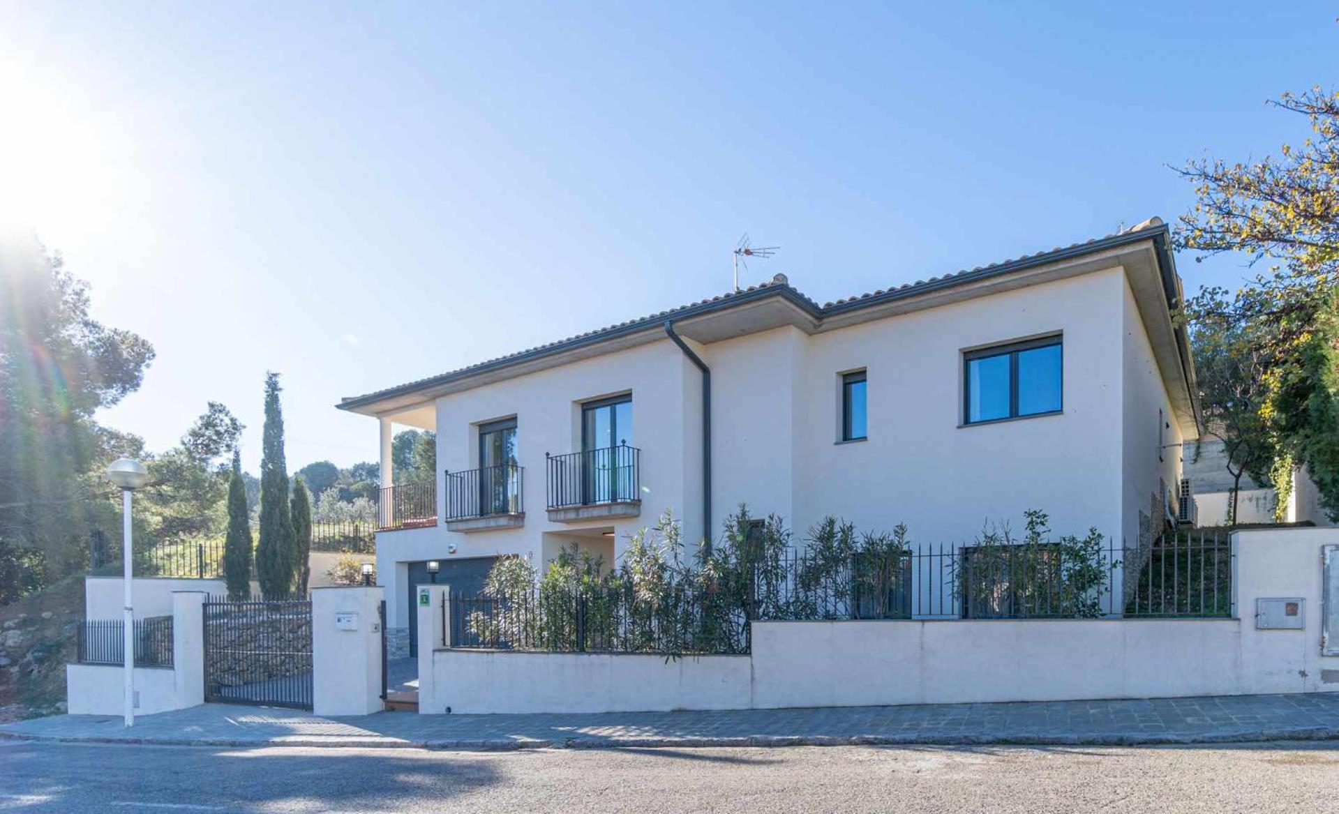 Jouvacations Villa Domenec Figueres  Exterior photo