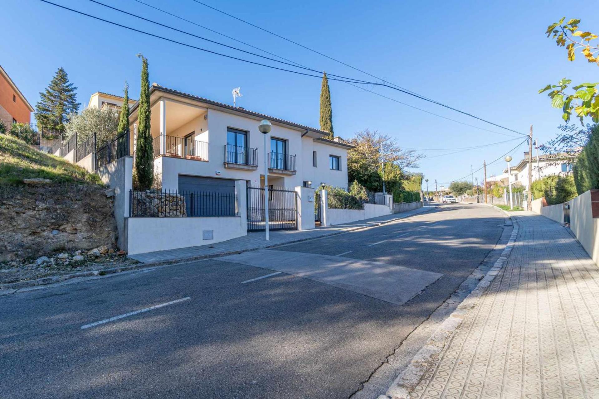 Jouvacations Villa Domenec Figueres  Exterior photo